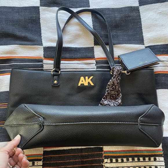 Anne Klein Large Shoulder Bag Tote. Black. Bandana & keychain Wallet. Pleather. - Picture 16 of 16
